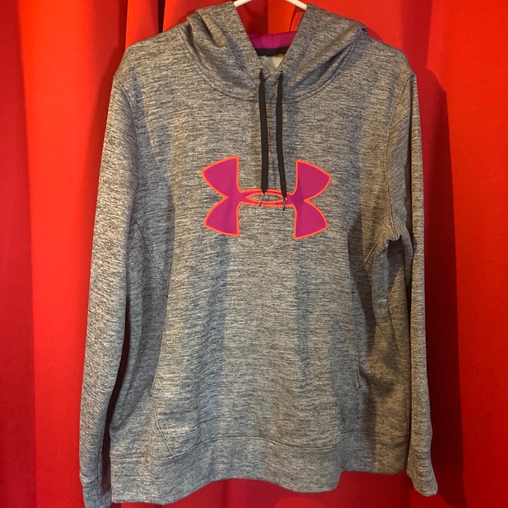 Women’s Under Armour Hoodie, size XL,